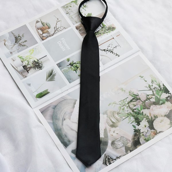 Zipper Tie Black One-pull smal version av den brittiska trenden Fo blackC 38*5cm