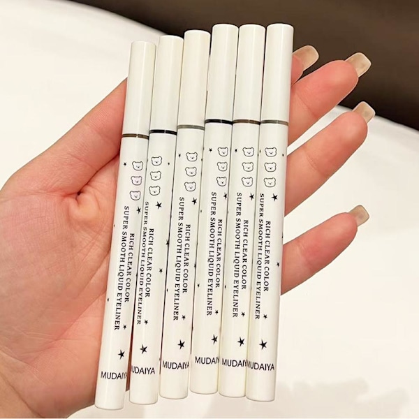 Flytande Eyeliner Penna Svart Brun Färg Eyeliner Penna Långvarig 01 Black One size