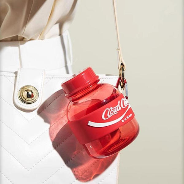 Bärbar mini-plastvattenkopp förseglad Creative Portable Cute St red 330ML