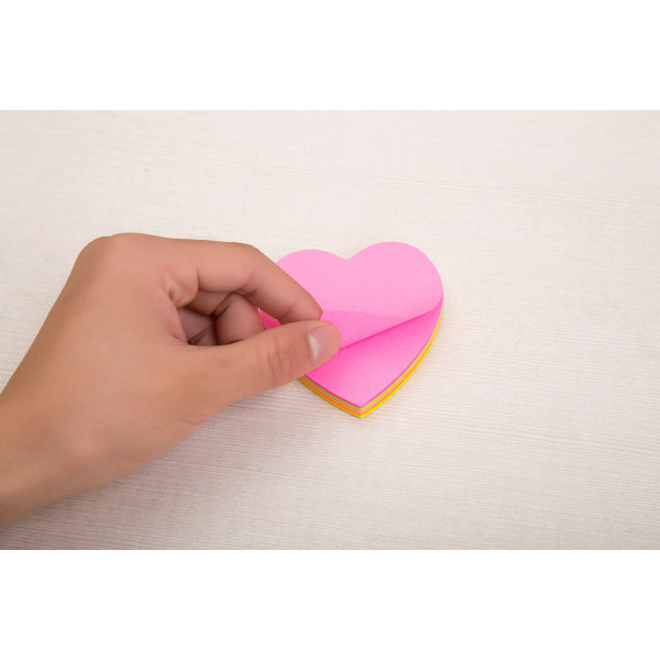 6 Pakker Sticky Notes Hjerteformet, Blandede Farger Love Self-Stick Notes Self Stick Post Memo for Home School Office, 600 Ark, 3*3 cm