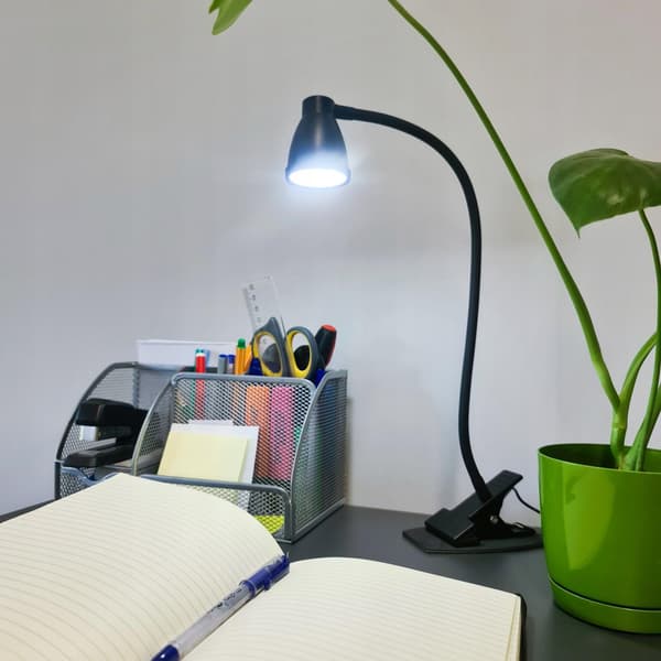 Bordlampe med klemme - USB - Sort Black Svart
