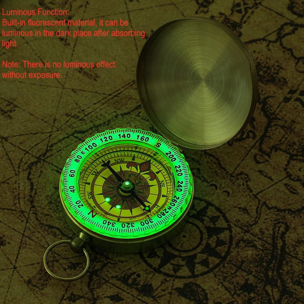 Navigationskompass, gammaldags fickkompass med lysande fu