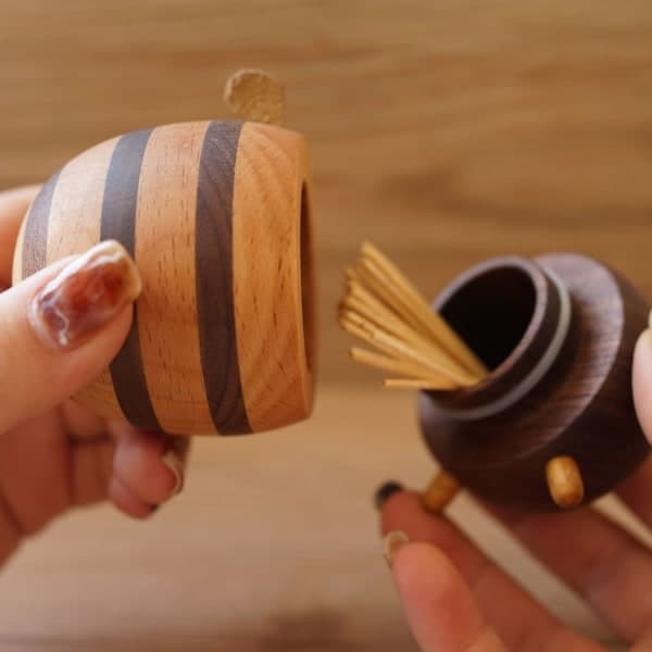 Creative Wooden Toothpick Holder, Bee Design, Household Gift