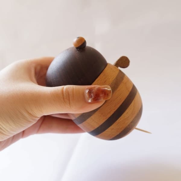 Creative Wooden Toothpick Holder, Bee Design, Household Gift