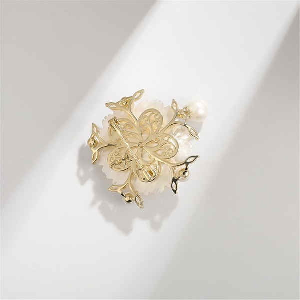 Elegant pärlblomma brosch kostym smycken