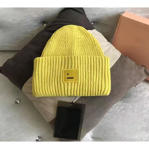 Smiley Wool Beanie for Couples - Square Rolled, High-Quality Winter Hat Safi Blue