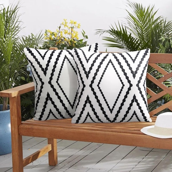 Ulkotilojen vedenpitävät Boho-tyynynpäälliset Geometriset tyynynpäälliset terassille ja puutarhaan 2 kpl setti, 18 x 18 tuumaa musta