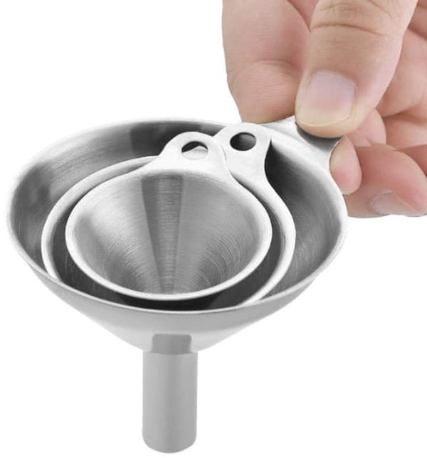 3 trakter i rustfritt stål - med filtre og sidehåndtak - for sauser, oljer, krydder - sølv - 7,5/5,5/4,5 cm