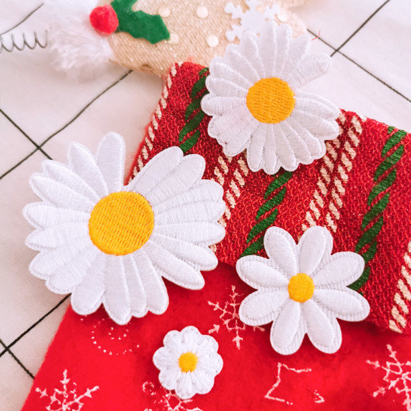 8 stycken Daisy Broderi Stryk-på-lapp, självhäftande broderi