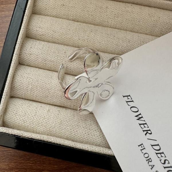 Lätt lyxig stor blomformad öppen ring, överdimensionerad och justerbar Gold