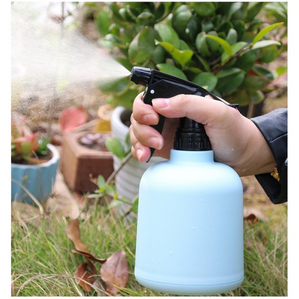 Plastblomspruta, justerbar kapasitet på 600 ml sprutflaskan for hagen og huset blå
