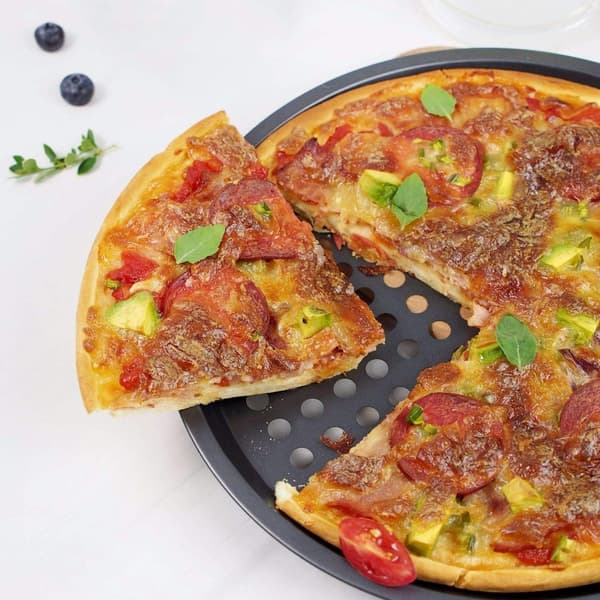 3 stk. - Pizzapanner - rund pizzabrett - pizzabakebrett - bakebrett - runde bakebrett med non-stick belegg - perforert pizzabakesett