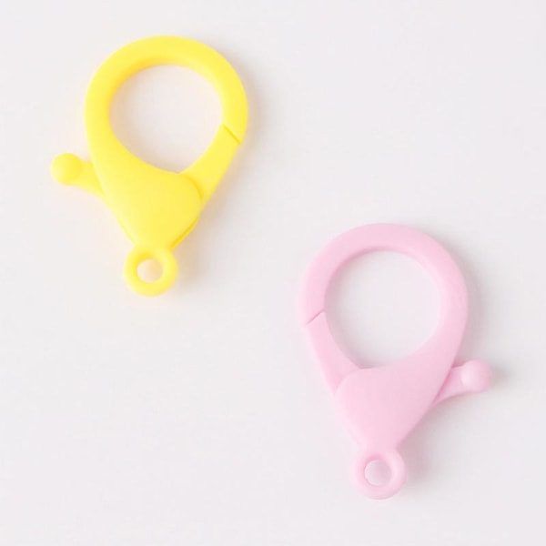 35 mm muovihummerlukko Kevyt värikäs avaimenperä riippuva kiinnike Riippuva koriste Snap Hook DIY P677 1