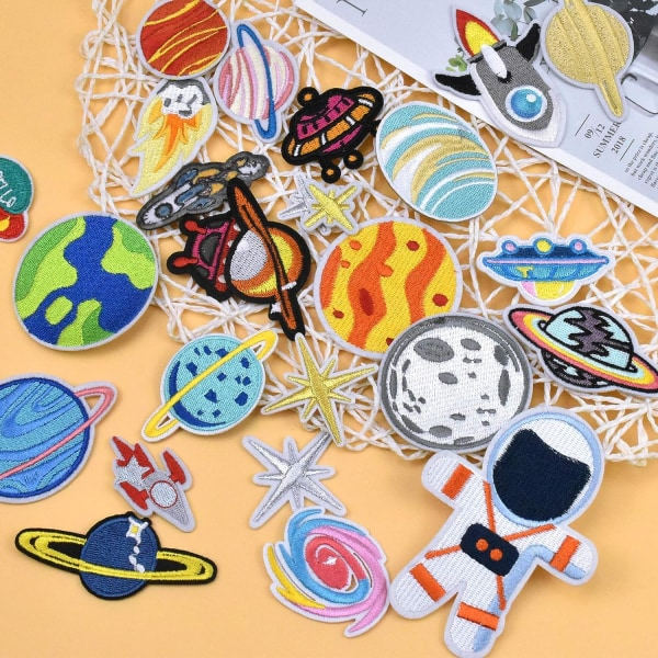 TG 26-pack Broderade Stryk-på-lappar, Rymdplaneter Astronaut Broderi