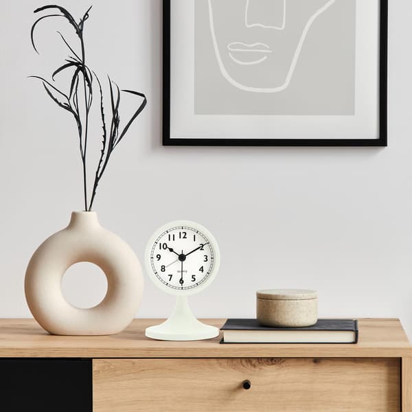 Classic Metal Alarm Clock, Silent Alarm Clock Small Analog Table Clock for Bedside, Bedroom, Office White—yux white
