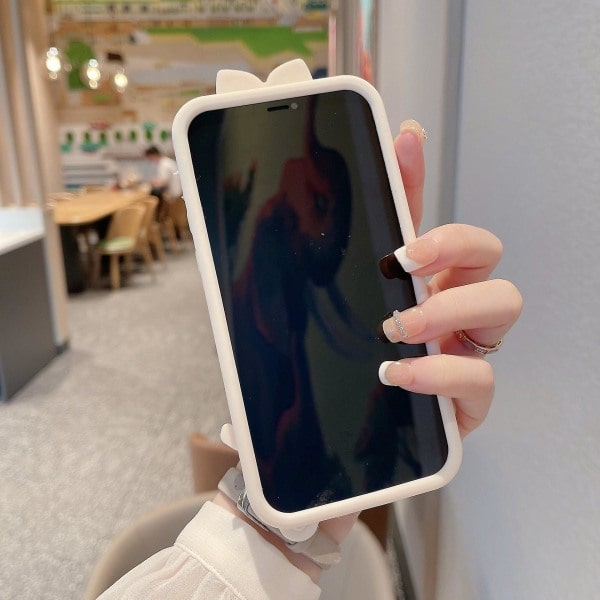 Passer for iPhone 14 med speildeksel