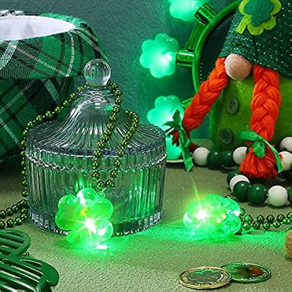 12:a St. Patrick's Day Accessoarer Green Light Up Shamrocks Halsband Led Vihreä Shamrock Beads Halsband Irish Metallic Irlannin St. Patrick Party Dr.