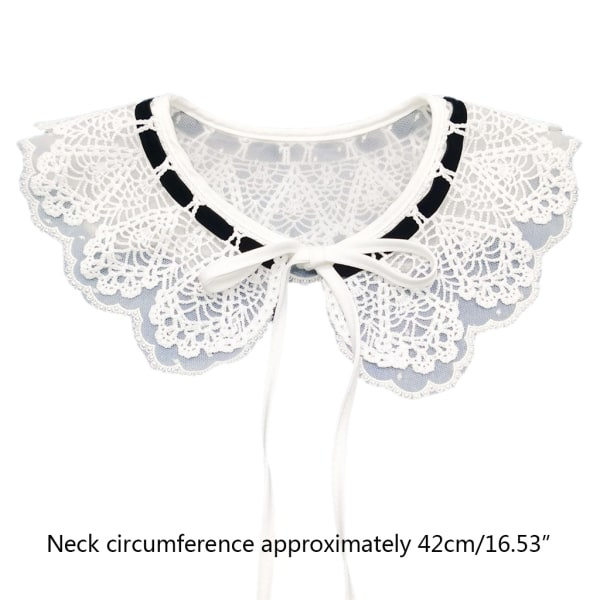 Elegant dubbellagers mesh falsk krage med broderade blommor och snörning