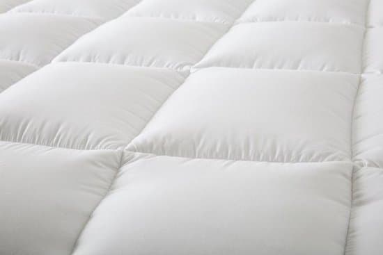 Microfiber Påslakan Apres Ski, Extra Varmt Vintertäcke med Blå Kant, Allergivänligt Anti-Kvalster, 240x220 cm