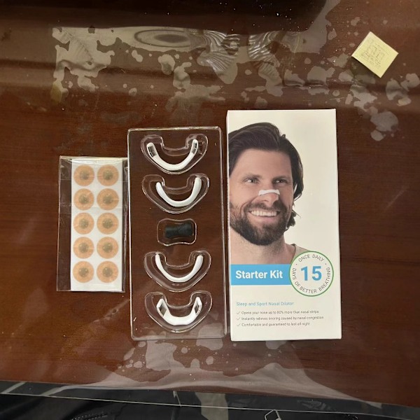 Kuumat nenänhengityksen laajentajat nenän tukkoisuuden harjoitus ilmanvaihto nenälaastari sieraimen sisäänmeno magneettinen nenäontelo nenänauha klipsi Nose stickers (15 pairs) Black square