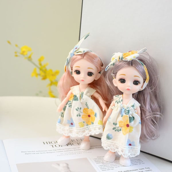 H?rlig Mini-nukke avaimenperä Mini-nukke avaimenperä miniatyyriprinsessan Miniatyyri nukelle vaatteilla Roolipeli Nukke C null - A