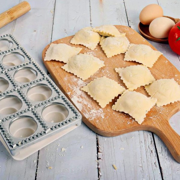 Silver - Pasta Party Neliönmuotoinen ravioli-pannu ja suuri kakkuvuoka