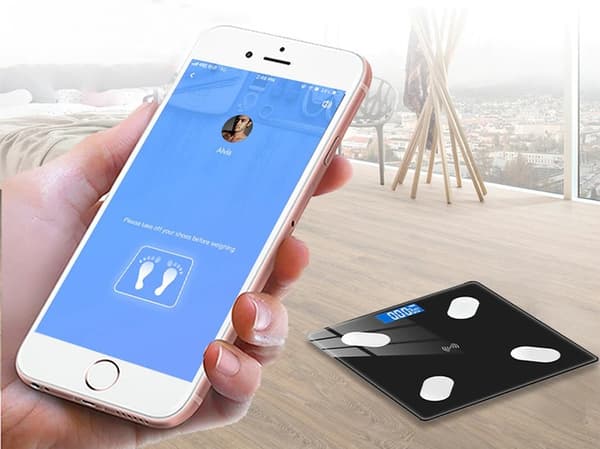 Älykäs Analyyttinen Bluetooth-Kylpyhuonevaaka Musta + Mittaushana