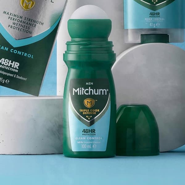 Mitchum Roll-On Antiperspirant Triple Defence Clean Control Herr 100Ml