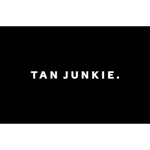 Tan Junkie Xtreme Melano Accelerator Med Tingle Effect 200Ml