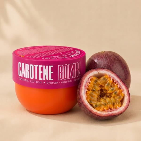 Carotene Bomb -Rusketuksen Tehostaja! Active Tan Intensifier -Voide 15 Ml