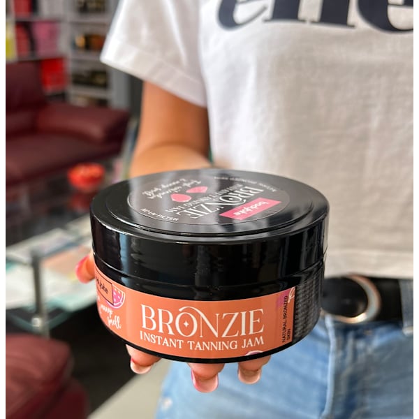 Bodybite Bronzie Tanning Accelerator Cream 200Ml