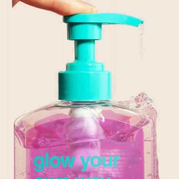 B.tan Glow Your Own Way Low Key Glow Selvbrunende Gel 473Ml