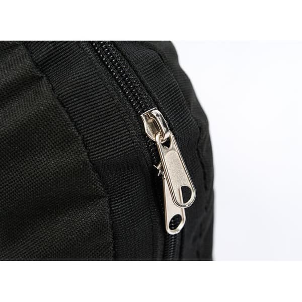 Let og Rummelig Golfbag Sort