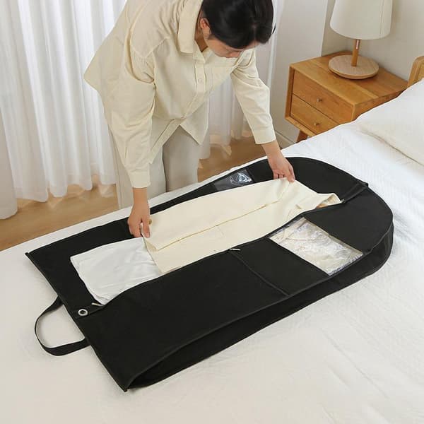 Garment Bag with Pockets: Dustproof Protection & Storage Bag for Wardrobe L