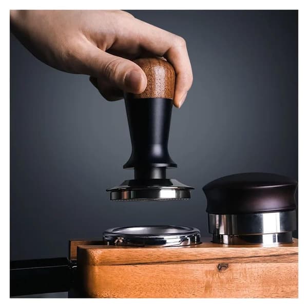 58 mm kaffetamper i valnøddetræ, espressotamper i rustfrit stål, konstant tryk, elastisk kaffehammer, barista-redskab