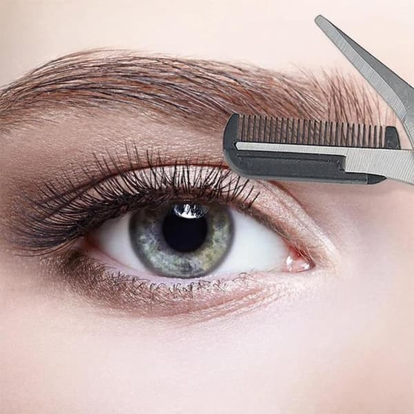 Two-piece eyebrow trimmer and razor set; eyebrow trimmer with comb, black razor, unisex eyebrow trimmer.