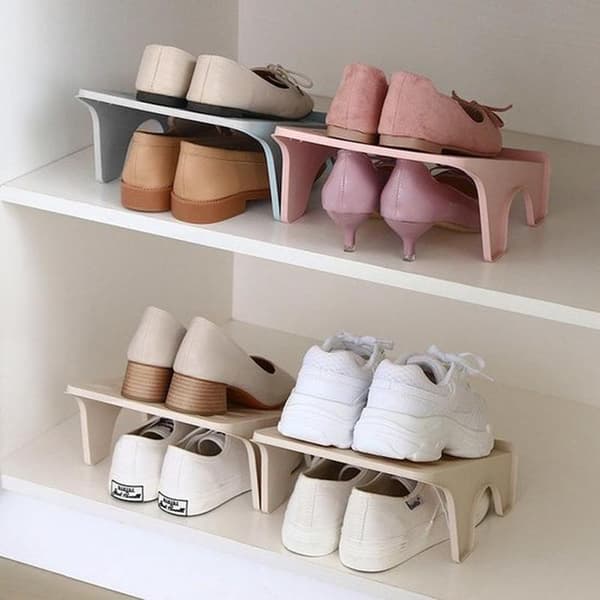Non-slip Shoe Rack - Double-layered Shoe Organizer - Space-saving, Stackable, Suitable for Entryways and Bedrooms