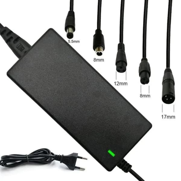 Elektrisk løbehjuloplader - Uspecificeret - 42V 2A - 5 stik - Lithium-kompatibel - Sort