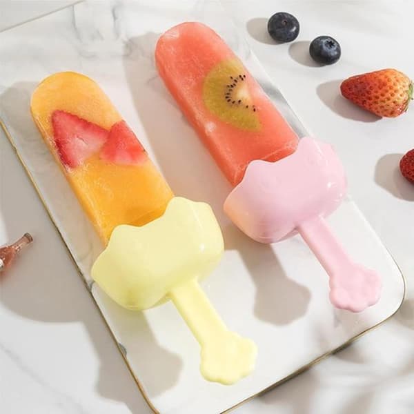 - Drip-free popsicle holder - 4 pieces - Reusable