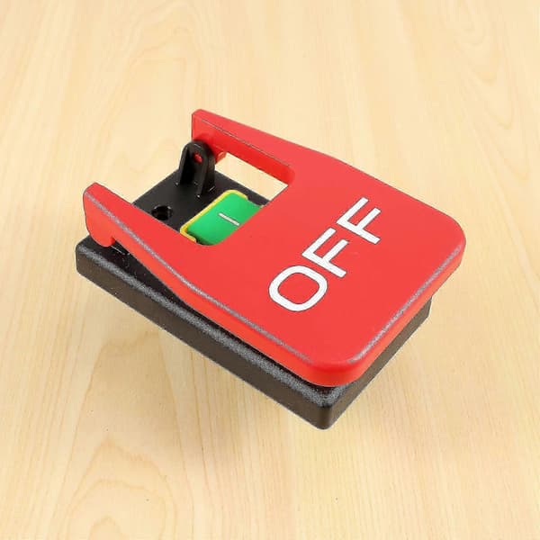 Nødstopp trykknappbryter 16A med underspenningsbeskyttelse - Elektromagnetisk sikkerhetsbryter for maskiner