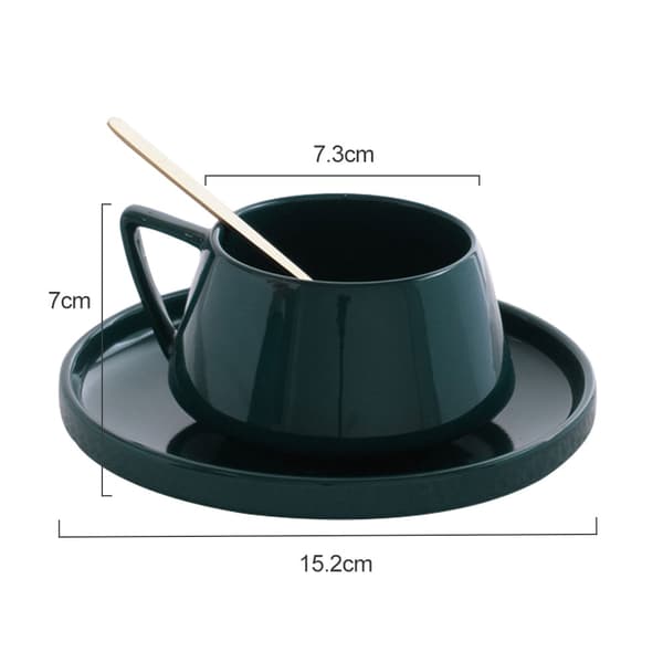 Grön porslinsmugg med elegant design, 220 ml, tål maskindisk