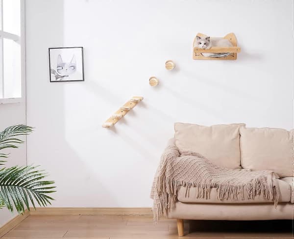 Wall-mounted sisal cat ramp, cat scratching post, vertical climbing path for cat claws and higher climbing