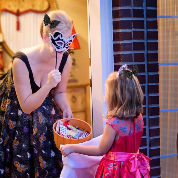 4 kpl Halloween Lepakko Hiusneuloja, PU Nahka Halloween Hiusklipsit Lepakko Hiusneula Cosplay Tarvikkeet Hiusklipsit Cosplayhin (Musta)