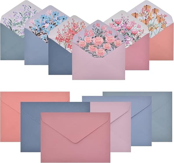 30 mønstrede konvolutter, blomsterkonvolutter, brevpapir og blomsterkonvolutter