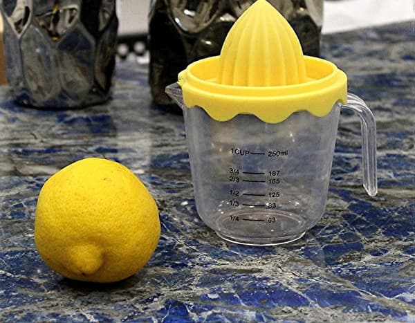 Citrus Juicer Manual Lemon Squeezer with Measuring Cup 250ml BPA Easy Grip Dual Function