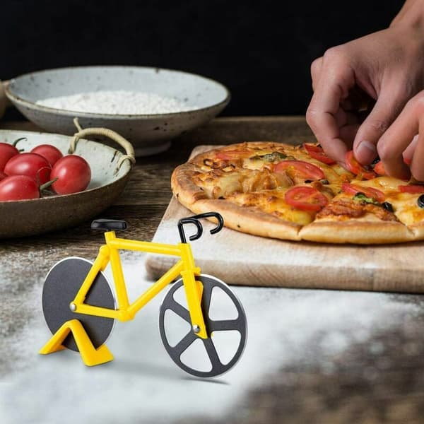 1 stk Pizzakutter Blå Sykkel Pizzakutter med Displaystativ Non-Stick Kjøkkenutstyr Pizza Bakeredskap Gul
