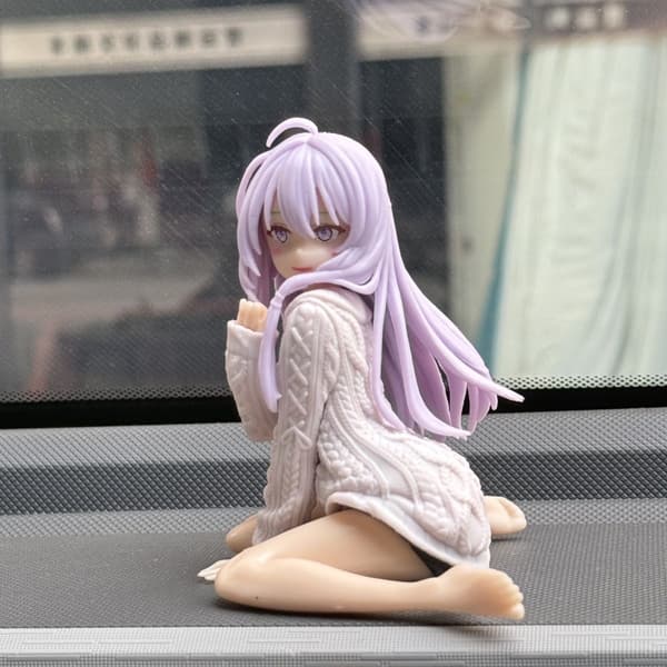 Elainas rejse Siddende Elaina i sweater Figur Anime Bishojo Skrivebordsmodel Siddende Elaina Sitting Elaina