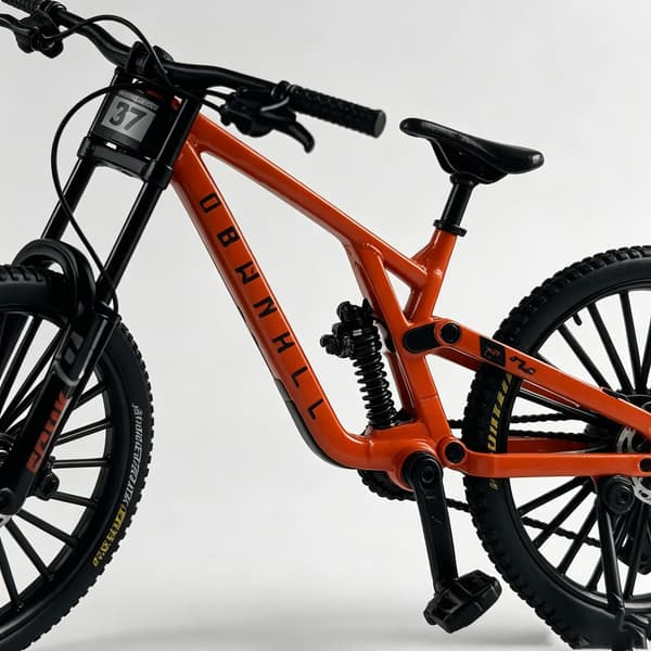 Fingermountain MTB Cykelmodel til voksne 1:8 Skala, Orange Orange Orange