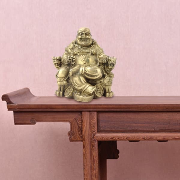 Maitreya-buddha i ren mässing – Symbol för rikedom och lycka