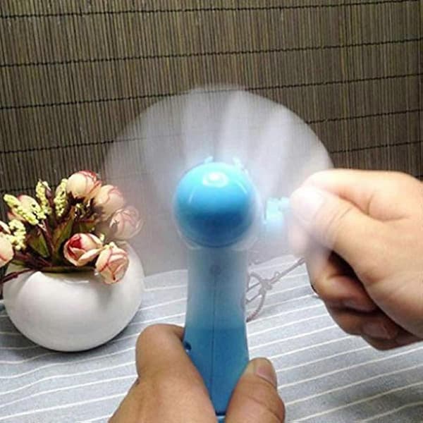 Mini-ventilator af premiumkvalitet med vandstråle, håndholdt mini-ventilator til børn, kølig luftblæser med spray (FMY)